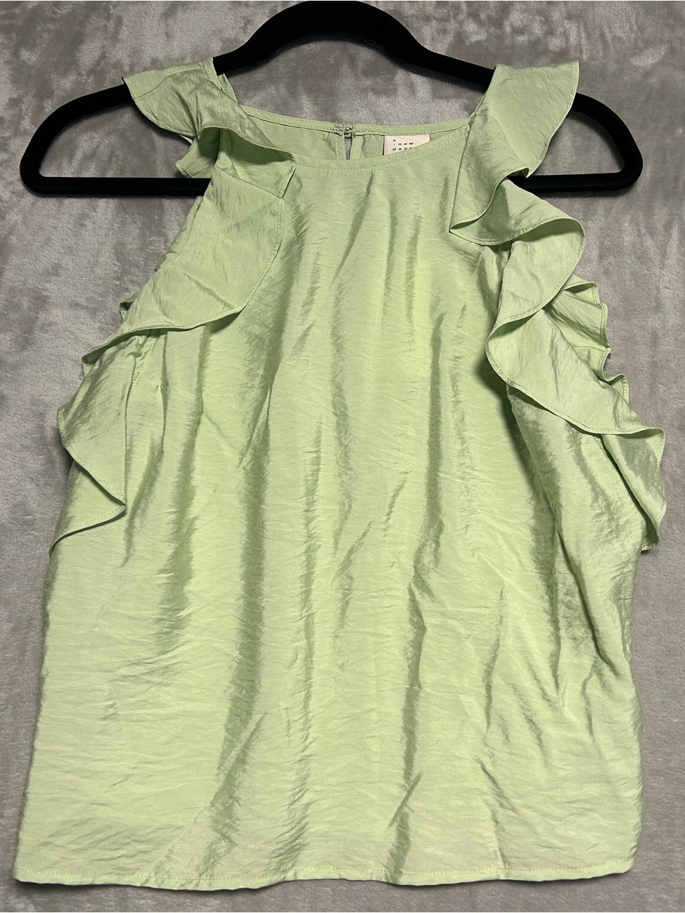 A New Day Ruffle Tank Top Women’s Small Green Office